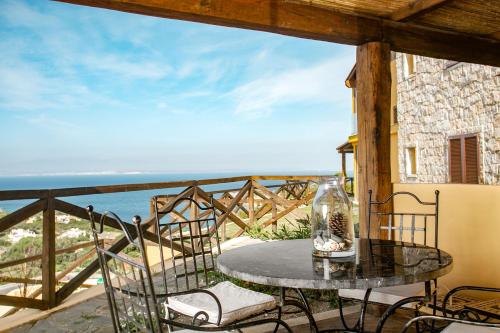holiday residence punta falcone