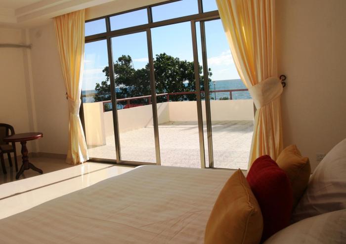 emerald hotel