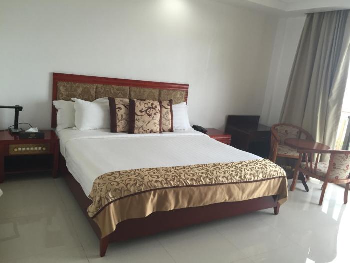 emerald hotel