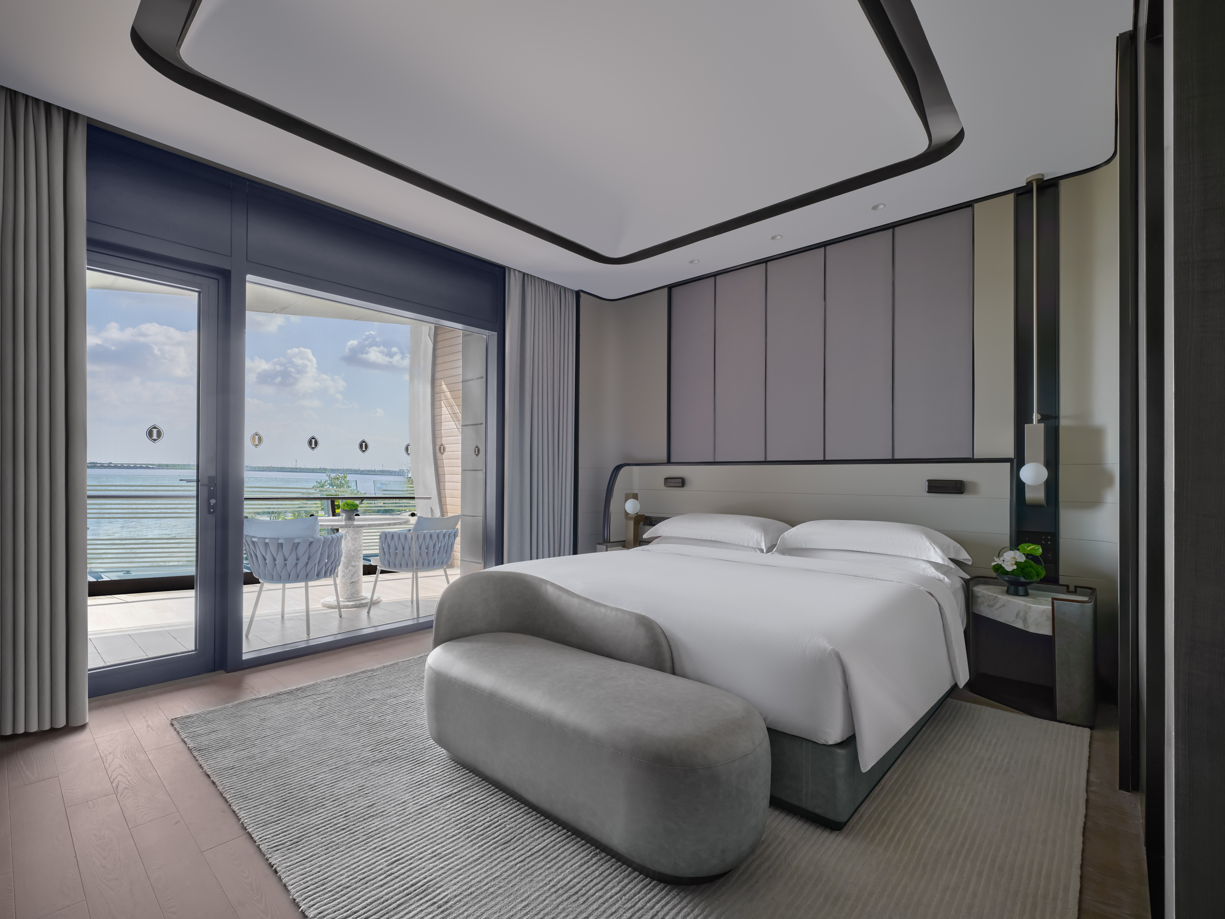 intercontinental shanghai harbour city by ihg
