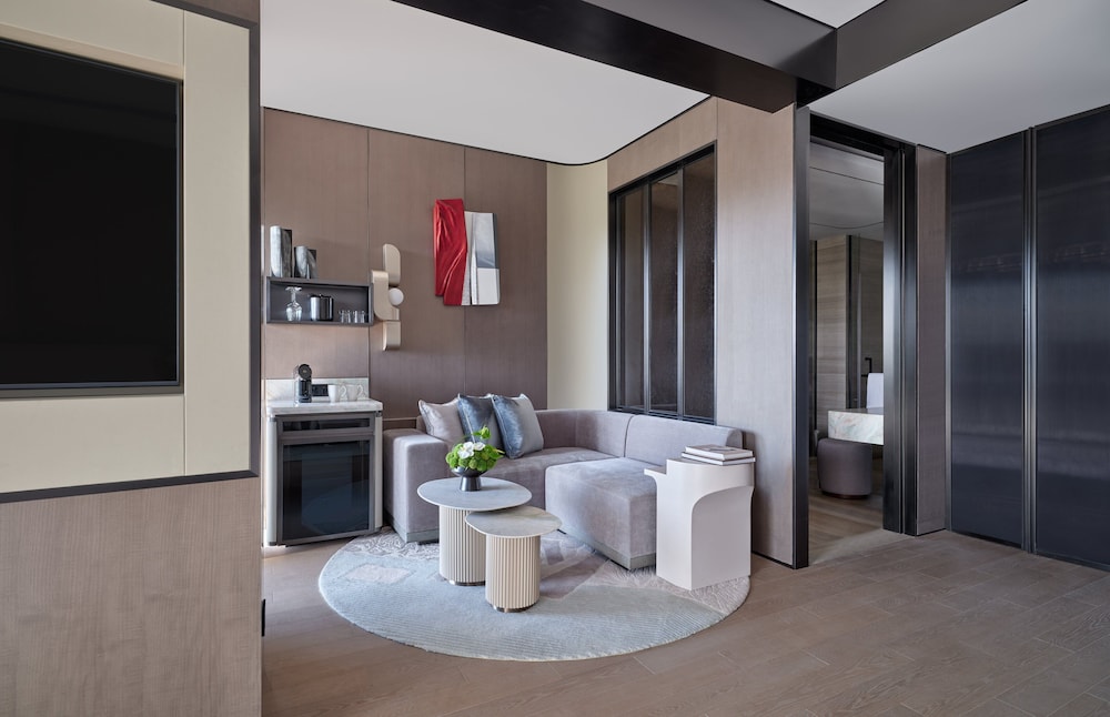 intercontinental shanghai harbour city by ihg