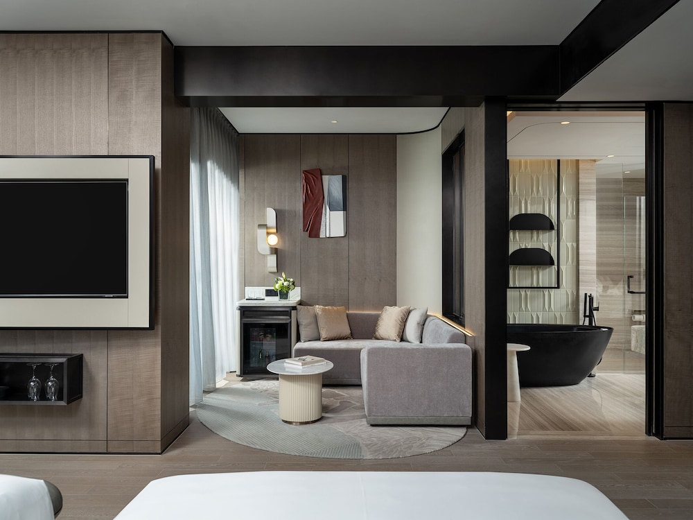 intercontinental shanghai harbour city by ihg