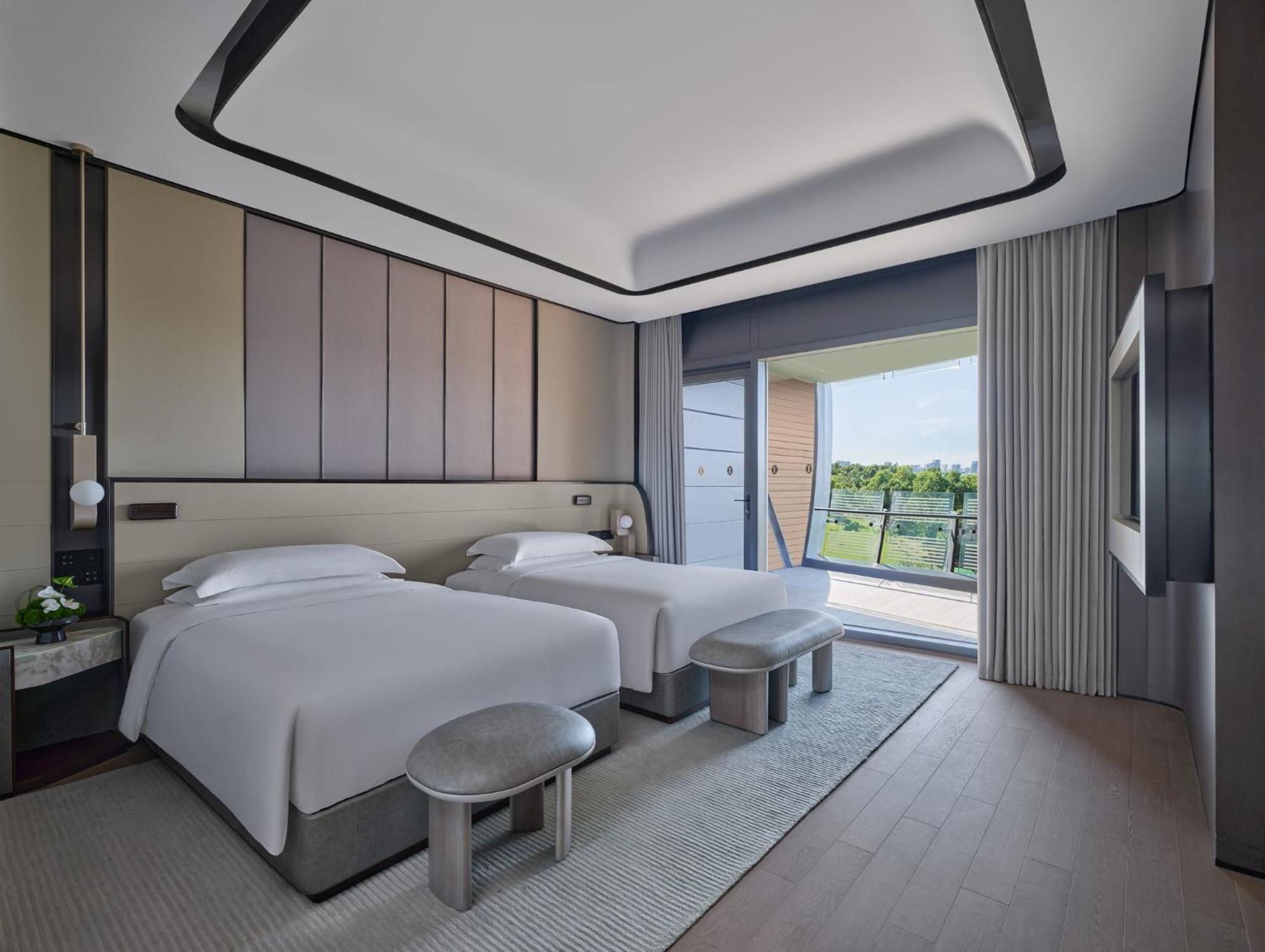 intercontinental shanghai harbour city by ihg