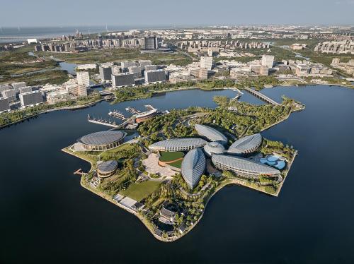 intercontinental shanghai harbour city by ihg