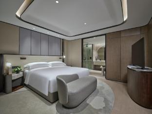 intercontinental shanghai harbour city by ihg