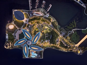 intercontinental shanghai harbour city by ihg