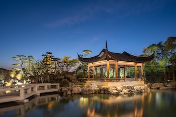 intercontinental shanghai harbour city by ihg