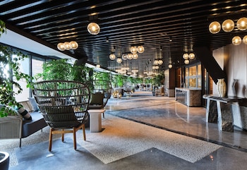 intercontinental shanghai harbour city by ihg