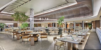 intercontinental shanghai harbour city by ihg