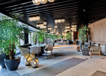 intercontinental shanghai harbour city by ihg