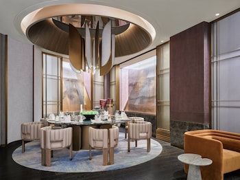 intercontinental shanghai harbour city by ihg