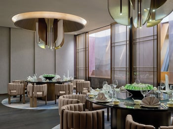 intercontinental shanghai harbour city by ihg