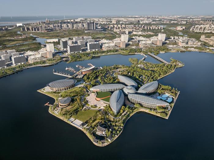 intercontinental shanghai harbour city by ihg
