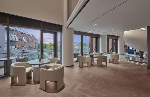 intercontinental shanghai harbour city by ihg