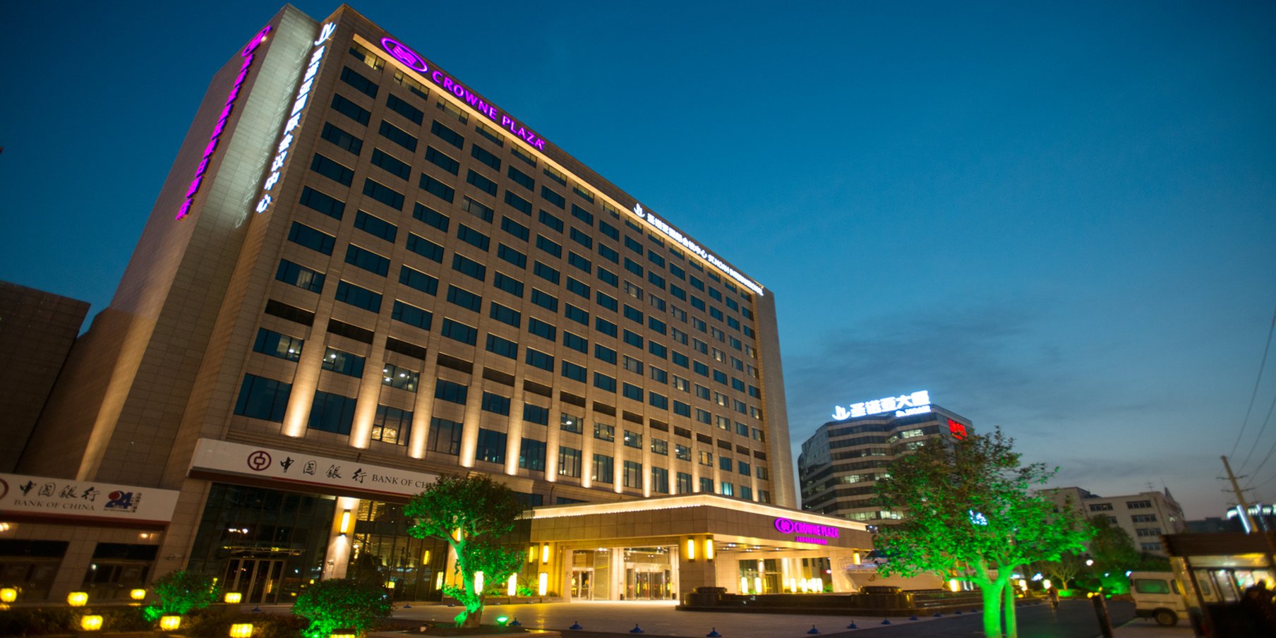 crowne plaza shanghai noah square by ihg
