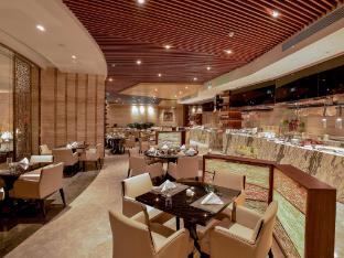 crowne plaza shanghai noah square by ihg