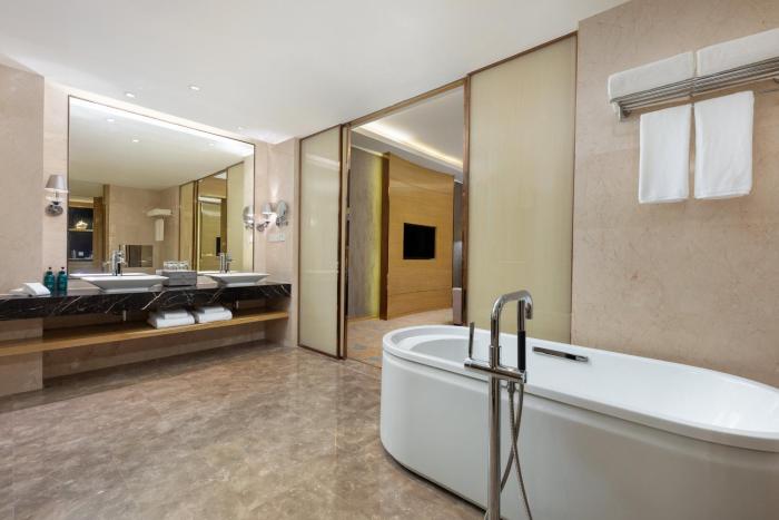 crowne plaza shanghai noah square by ihg