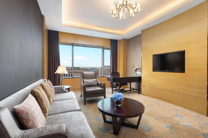 crowne plaza shanghai noah square by ihg