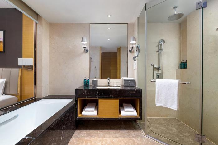 crowne plaza shanghai noah square by ihg