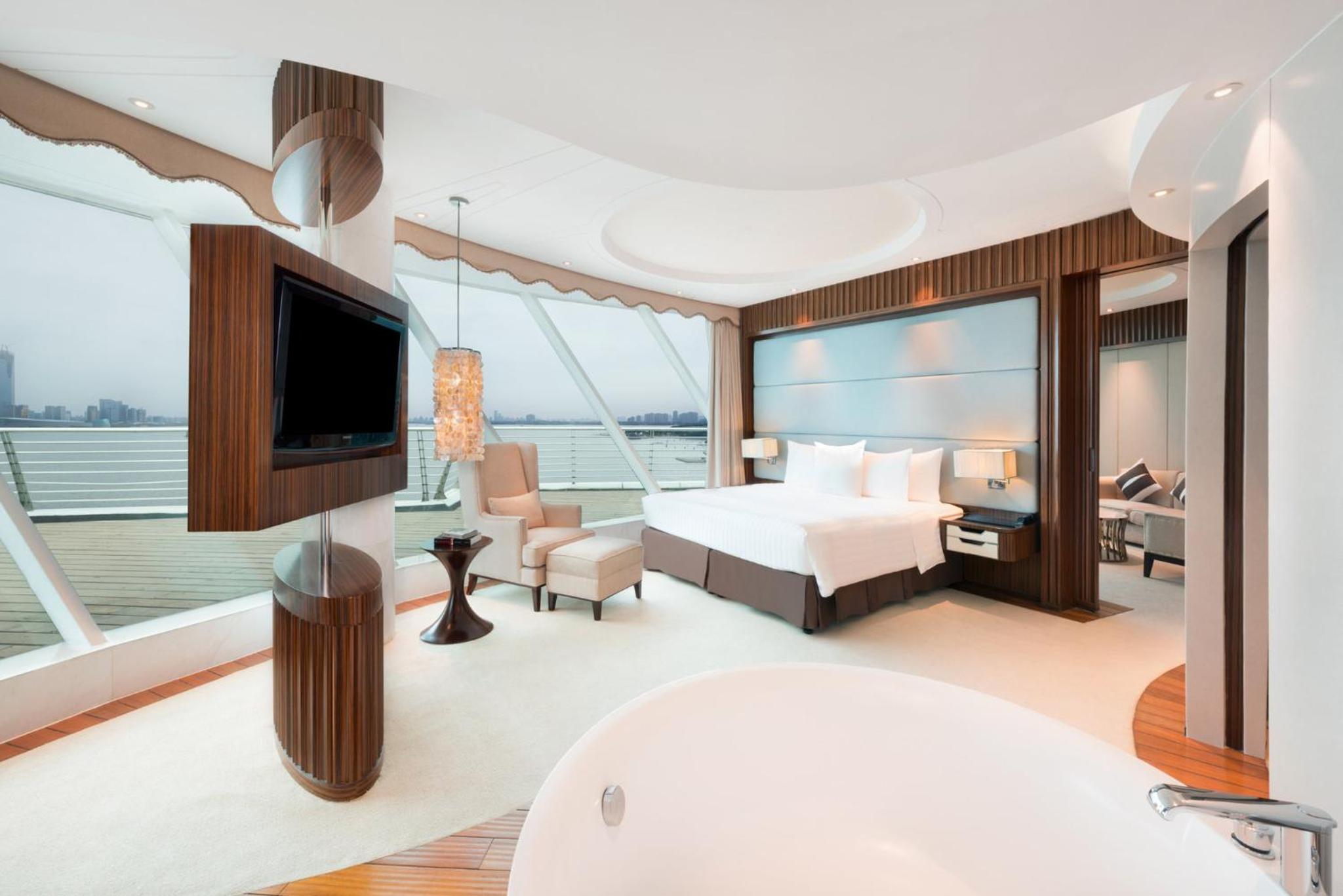 crowne plaza suzhou by ihg