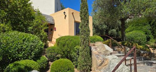 hotel cala di loru