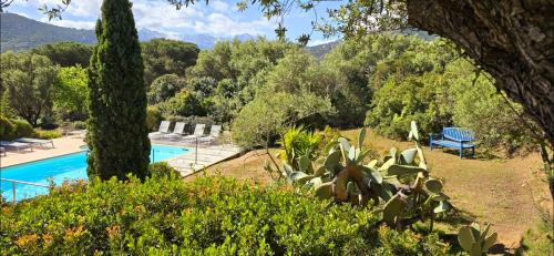 hotel cala di loru