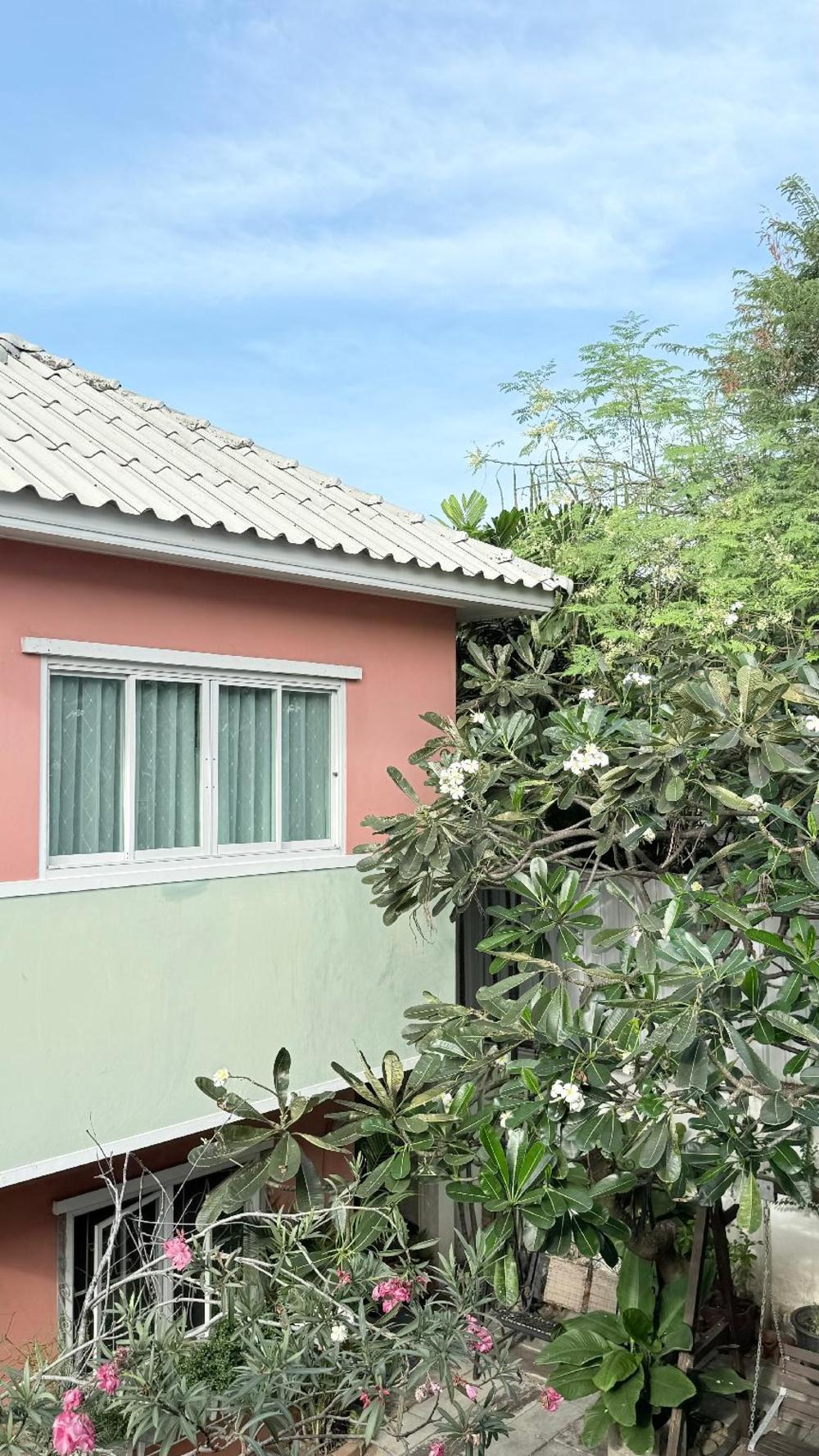 issara house bangkok