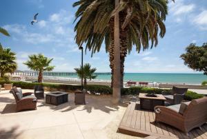 Crowne Plaza Ventura Beach By Ihg,Ventura>>Santa Barbara,4 star