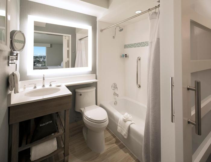 crowne plaza ventura beach by ihg