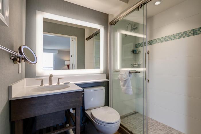 crowne plaza ventura beach by ihg