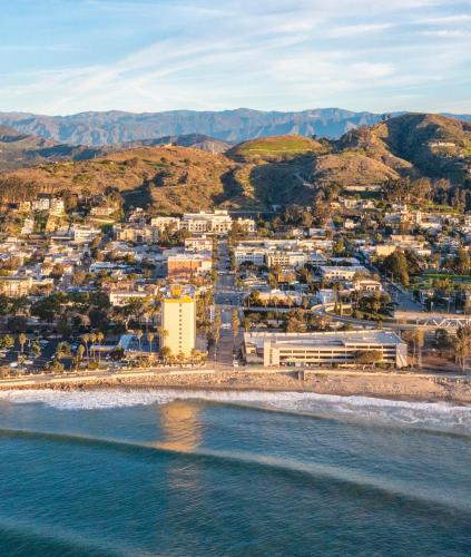 crowne plaza ventura beach by ihg