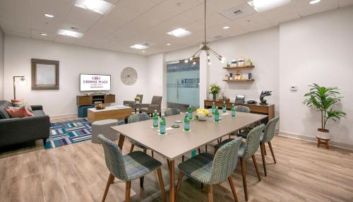 crowne plaza ventura beach by ihg