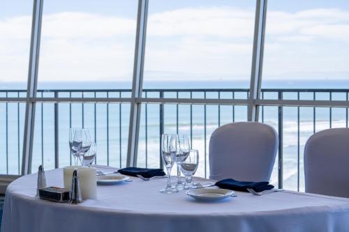 crowne plaza ventura beach by ihg