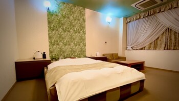 hotel sagano adults only