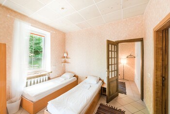 downtown forest hostel and camping