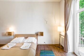 downtown forest hostel and camping