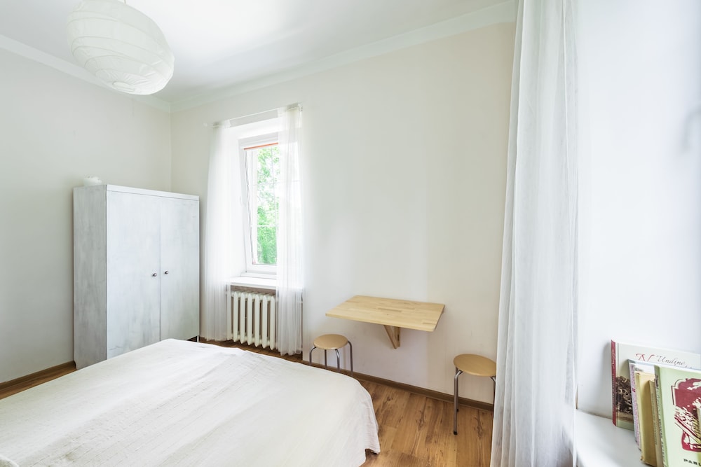 downtown forest hostel and camping