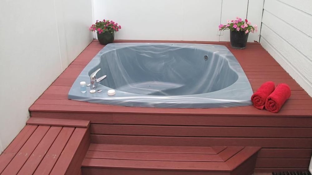 ashleigh court motel