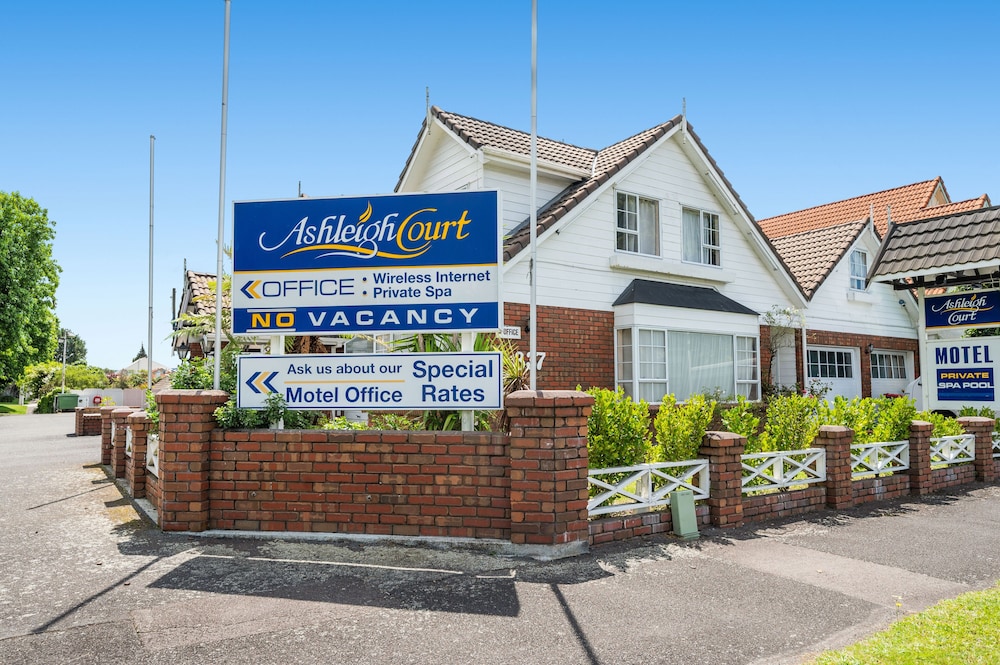 ashleigh court motel