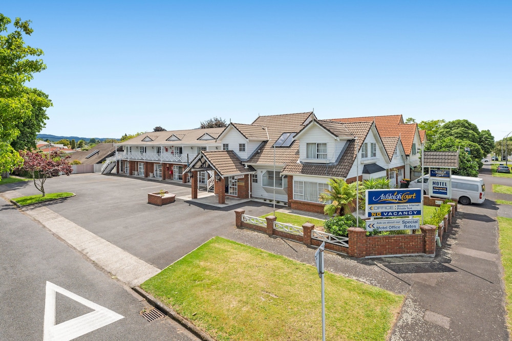 ashleigh court motel