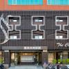 the cloud hotel