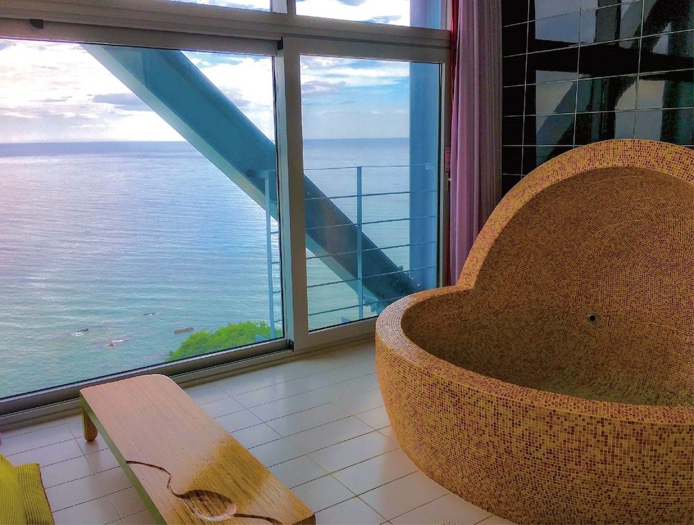haslla art world museum hotel