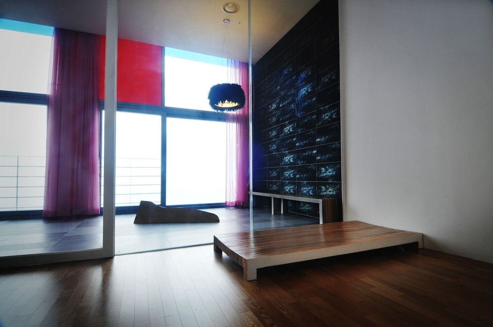 haslla art world museum hotel