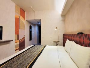 talmud hotel gongyuan