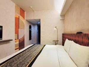 talmud hotel gongyuan