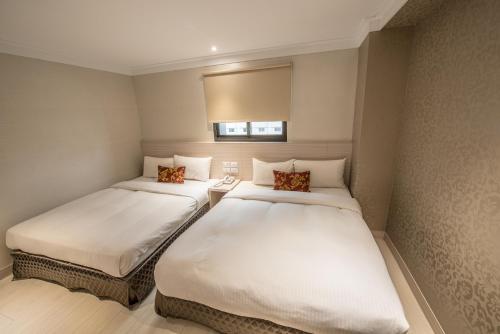 golden stone hotels
