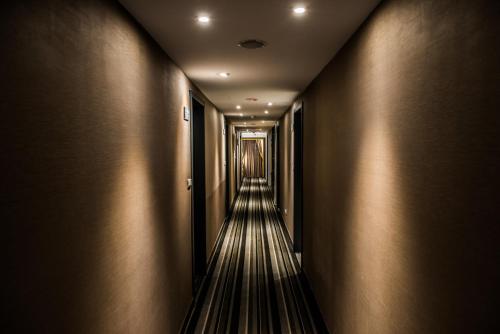 golden stone hotels