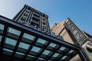 golden stone hotels