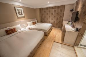 golden stone hotels
