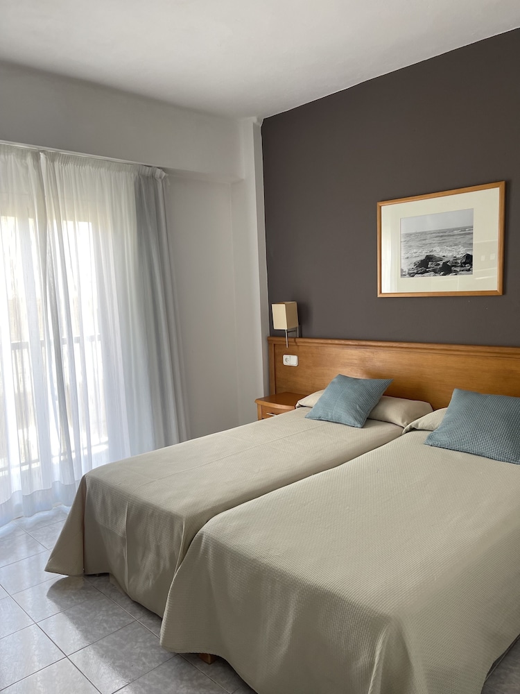 hostal mallorca